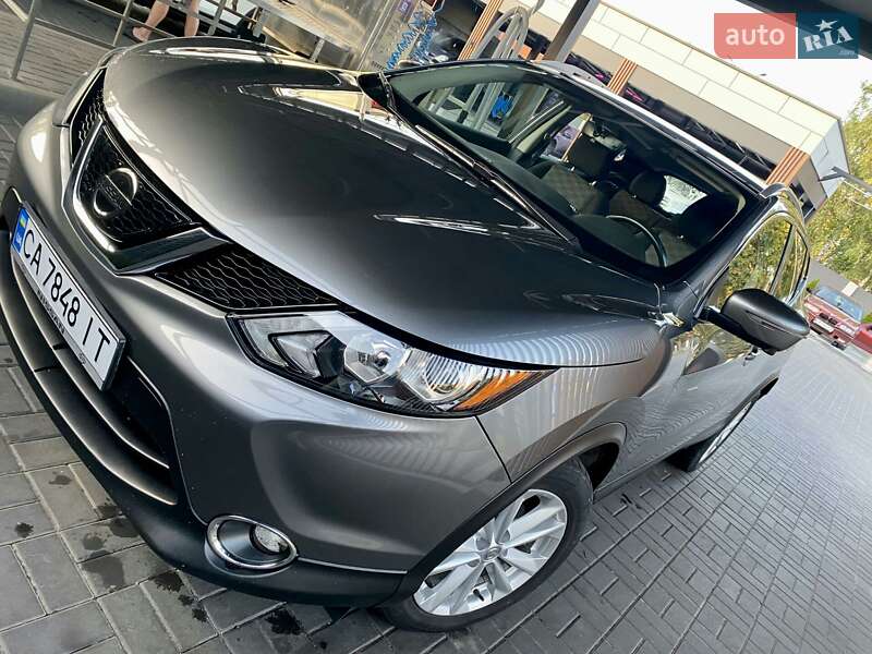 Внедорожник / Кроссовер Nissan Rogue Sport 2018 в Черкассах