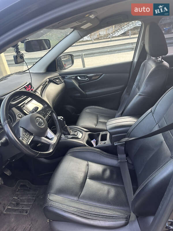 Внедорожник / Кроссовер Nissan Rogue Sport 2017 в Одессе фото 10 Внедорожник / Кроссовер Nissan Rogue Sport 2017 в Одессе