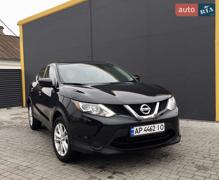 Внедорожник / Кроссовер Nissan Rogue Sport 2017 в Днепре