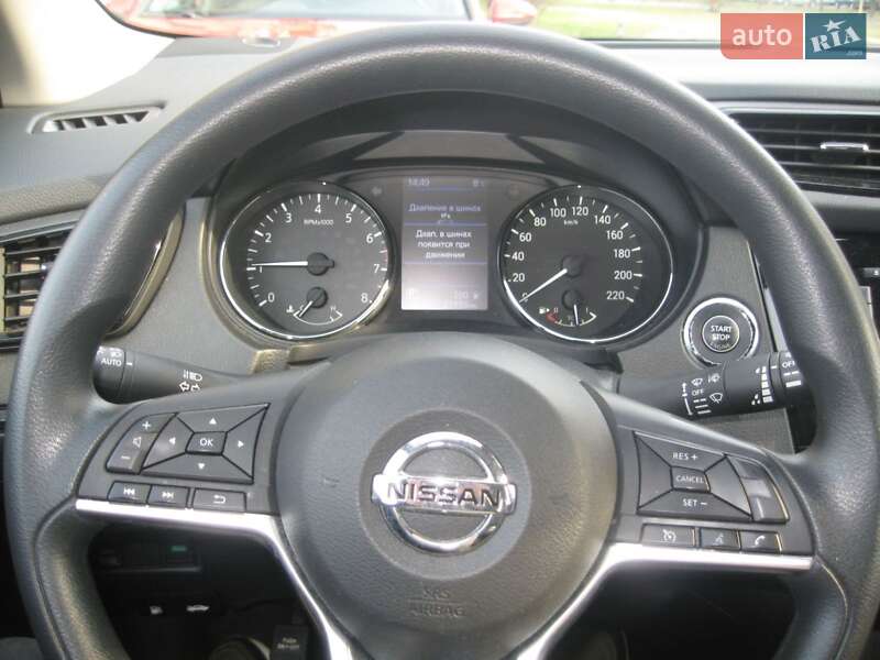 Внедорожник / Кроссовер Nissan Rogue Sport 2019 в Киеве
