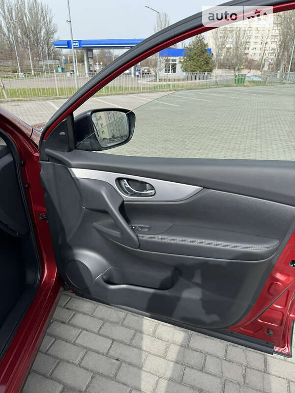 Внедорожник / Кроссовер Nissan Rogue Sport 2019 в Николаеве