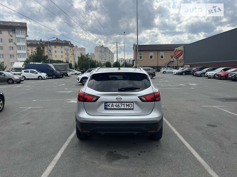 Внедорожник / Кроссовер Nissan Rogue Sport 2018 в Киеве