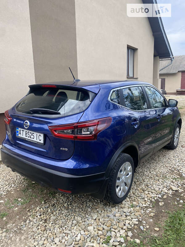 Внедорожник / Кроссовер Nissan Rogue Sport 2020 в Ивано-Франковске