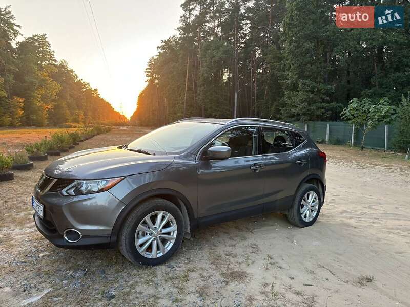 Внедорожник / Кроссовер Nissan Rogue Sport 2018 в Львове