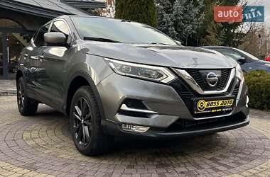 Позашляховик / Кросовер Nissan Rogue Sport 2018 в Львові