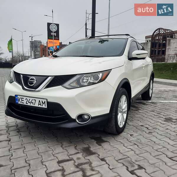 Позашляховик / Кросовер Nissan Rogue Sport 2019 в Дніпрі