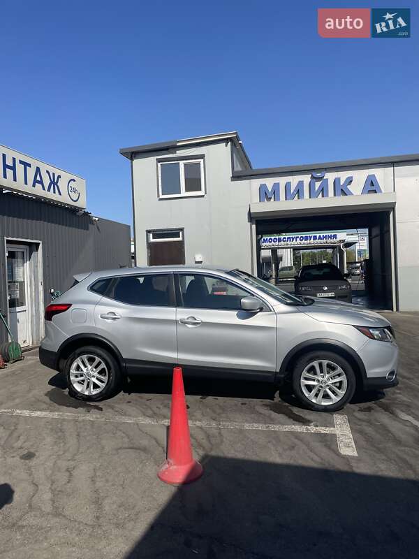Внедорожник / Кроссовер Nissan Rogue Sport 2018 в Киеве фото 3 Внедорожник / Кроссовер Nissan Rogue Sport 2018 в Киеве