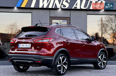 Позашляховик / Кросовер Nissan Rogue Sport 2020 в 