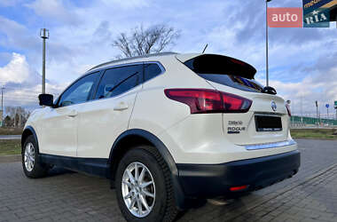 Позашляховик / Кросовер Nissan Rogue Sport 2017 в 