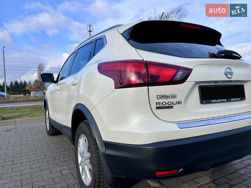 Внедорожник / Кроссовер Nissan Rogue Sport 2017 в Тернополе