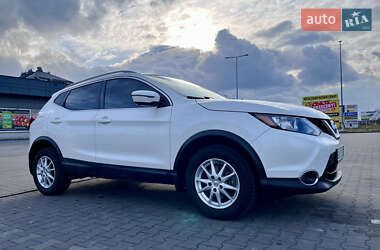 Позашляховик / Кросовер Nissan Rogue Sport 2017 в 