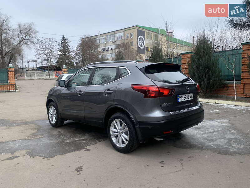 Внедорожник / Кроссовер Nissan Rogue Sport 2017 в Новомосковске фото 6 Внедорожник / Кроссовер Nissan Rogue Sport 2017 в Новомосковске