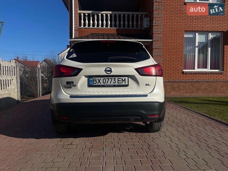 Внедорожник / Кроссовер Nissan Rogue Sport 2017 в Хмельницком