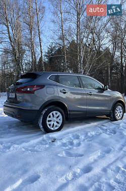 Позашляховик / Кросовер Nissan Rogue Sport 2020 в Києві