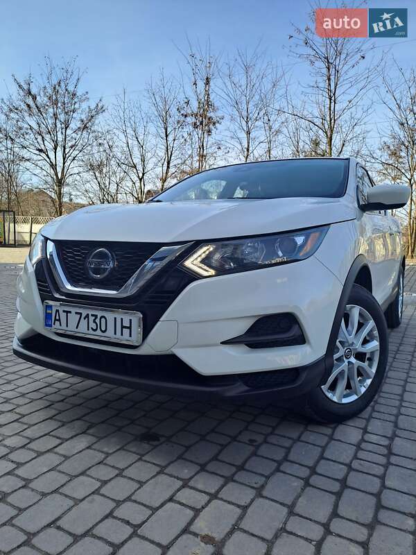 Позашляховик / Кросовер Nissan Rogue Sport 2021 в Івано-Франківську