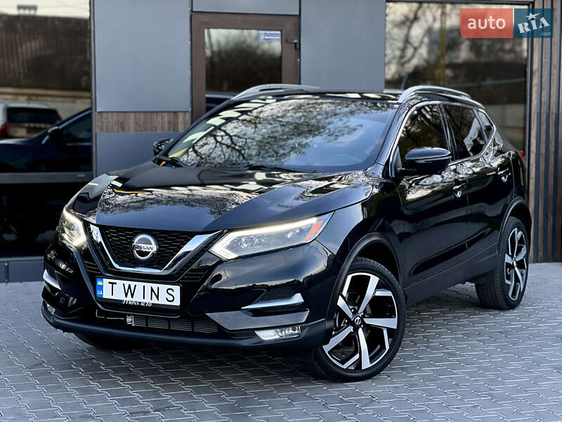 Позашляховик / Кросовер Nissan Rogue Sport 2022 в 