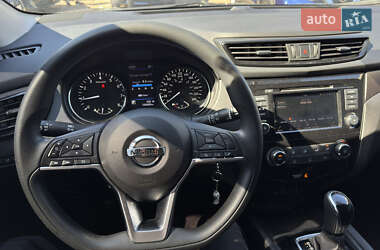 Позашляховик / Кросовер Nissan Rogue Sport 2019 в 