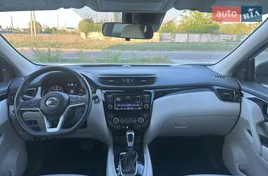 Позашляховик / Кросовер Nissan Rogue Sport 2022 в 