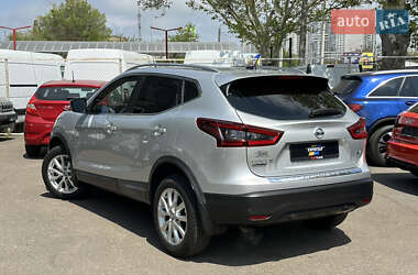 Внедорожник / Кроссовер Nissan Rogue Sport 2021 в 