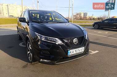 Внедорожник / Кроссовер Nissan Rogue Sport 2019 в 