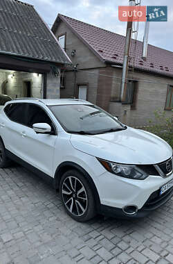 Позашляховик / Кросовер Nissan Rogue Sport 2019 в 