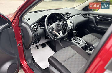 Позашляховик / Кросовер Nissan Rogue Sport 2021 в 