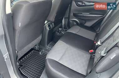 Позашляховик / Кросовер Nissan Rogue Sport 2020 в 