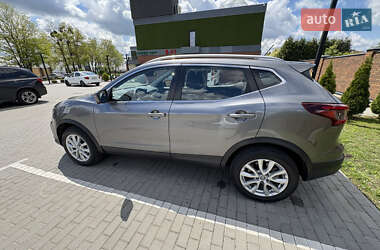 Позашляховик / Кросовер Nissan Rogue Sport 2022 в 