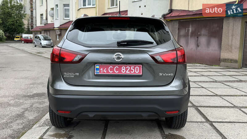 Внедорожник / Кроссовер Nissan Rogue Sport 2017 в Львове