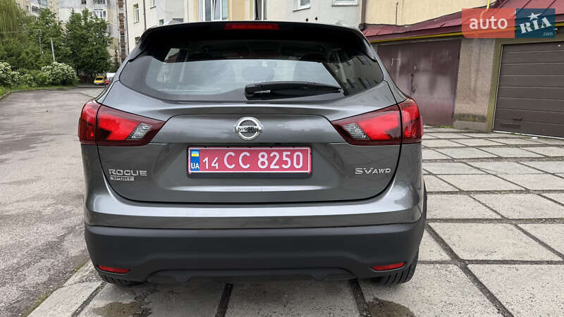 Внедорожник / Кроссовер Nissan Rogue Sport 2017 в Львове