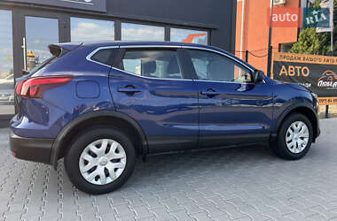 Внедорожник / Кроссовер Nissan Rogue Sport 2019 в 