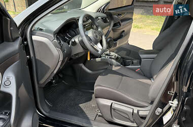 Внедорожник / Кроссовер Nissan Rogue Sport 2022 в 