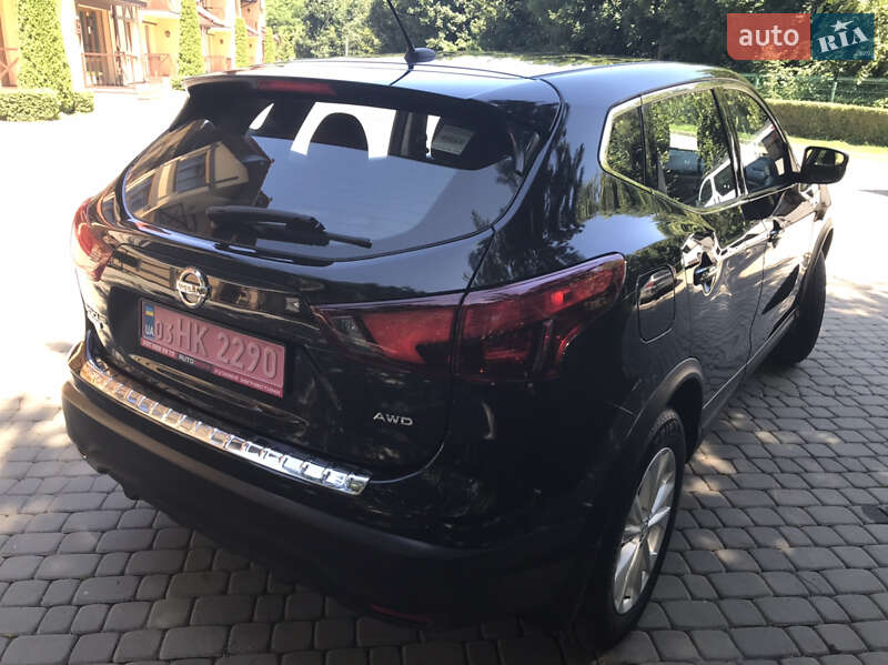 Позашляховик / Кросовер Nissan Rogue Sport 2018 в Сумах