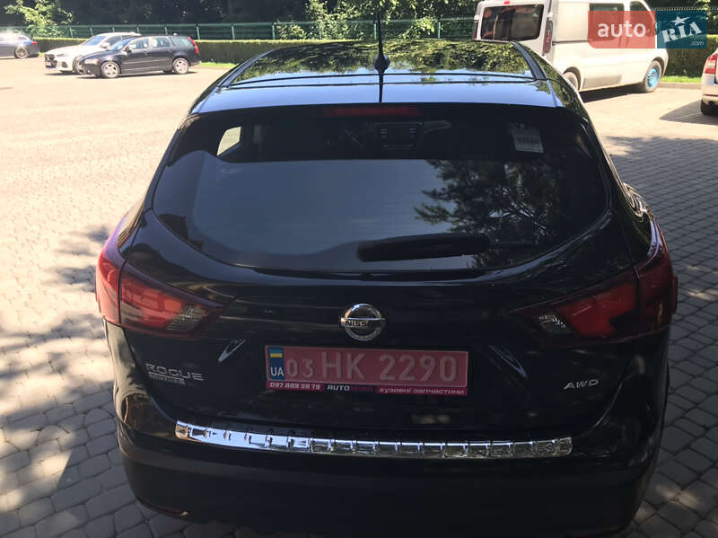 Позашляховик / Кросовер Nissan Rogue Sport 2018 в Сумах