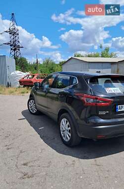 Позашляховик / Кросовер Nissan Rogue Sport 2020 в 