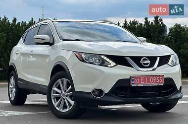 Позашляховик / Кросовер Nissan Rogue Sport 2017 в Києві