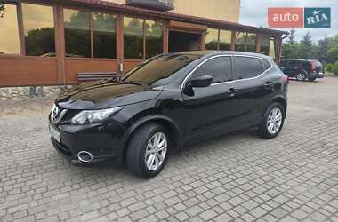 Внедорожник / Кроссовер Nissan Rogue Sport 2017 в Дубно