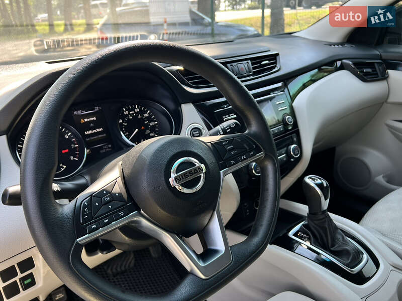 Внедорожник / Кроссовер Nissan Rogue Sport 2018 в Умани