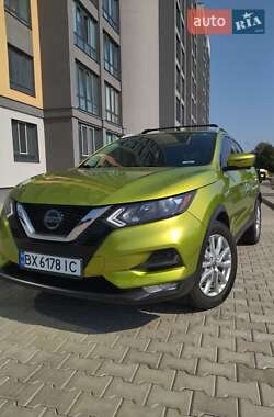 Внедорожник / Кроссовер Nissan Rogue Sport 2019 в Хмельницком