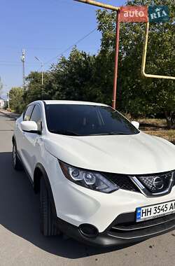 Внедорожник / Кроссовер Nissan Rogue Sport 2018 в Подольске