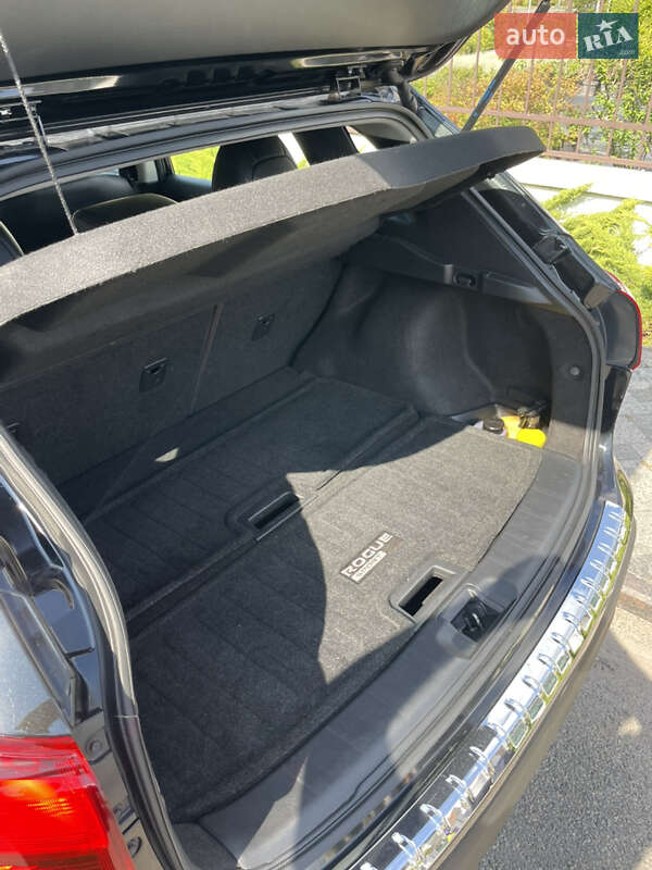 Внедорожник / Кроссовер Nissan Rogue Sport 2017 в Виннице