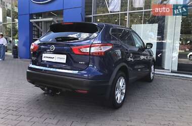 Внедорожник / Кроссовер Nissan Rogue Sport 2019 в 