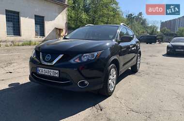 Внедорожник / Кроссовер Nissan Rogue Sport 2019 в Киеве