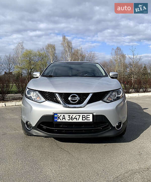 Внедорожник / Кроссовер Nissan Rogue Sport 2017 в Киеве