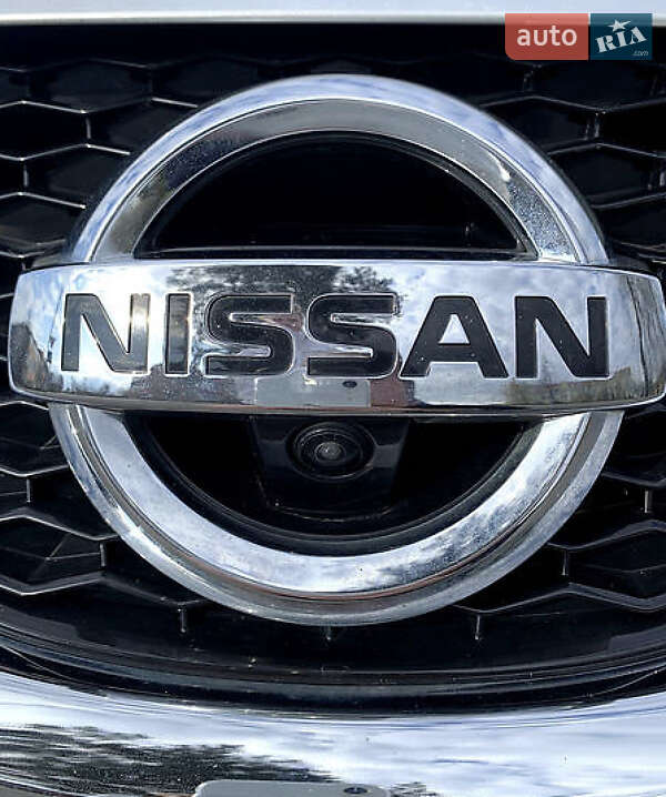 Внедорожник / Кроссовер Nissan Rogue Sport 2017 в Киеве