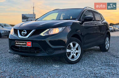 Внедорожник / Кроссовер Nissan Rogue Sport 2017 в Львове