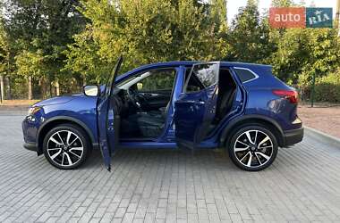 Позашляховик / Кросовер Nissan Rogue Sport 2018 в Житомирі