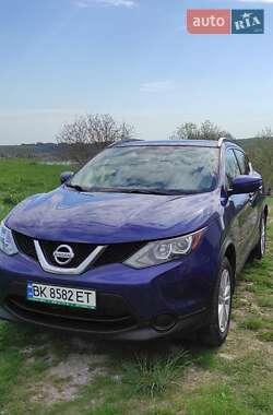 Позашляховик / Кросовер Nissan Rogue Sport 2017 в Рівному