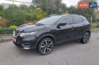 Внедорожник / Кроссовер Nissan Rogue Sport 2020 в Хороле