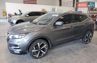 Внедорожник / Кроссовер Nissan Rogue Sport 2019 в Хмельницком